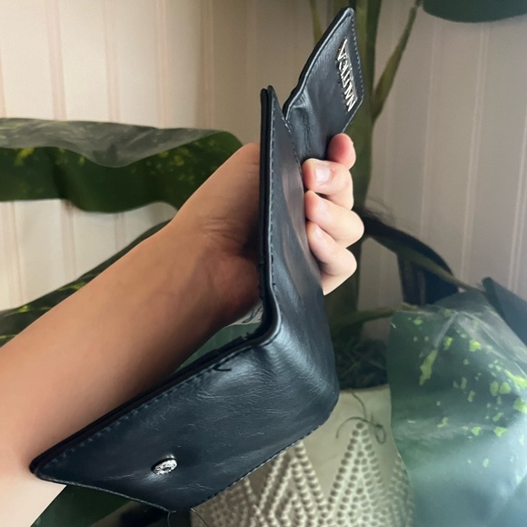 Nautica Wallet - Picture 7 of 11